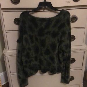Cloth & Stone For Anthropologie Cropped Fuzzy Sweater L